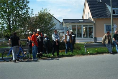 Maibaumaufstellen 01.05.2002_12